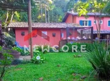Casa · 300m² · 3 Quartos · 3 Vagas · Casa de condomínio em Rua Teresópolis - Jardim Petrópolis - Itapecerica da Serra/SP
