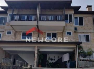 Casa · 200m² · 3 Quartos · 3 Vagas · Casa de condomínio em  Rua 109 - Canto da Praia - Itapema/SC
