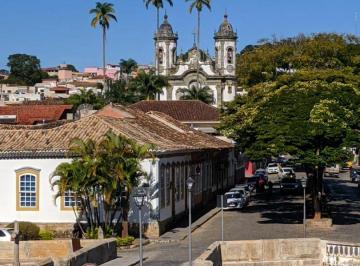 Casa · 200m² · 3 Quartos · Casa em  Avenida General Osório - Tejuco - São João Del Rei/MG