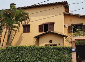 Casa · 540m² · 5 Quartos · 5 Vagas · Sobrado em Rua Luís Vaz de Camões - Morro dos Barbosas - São Vicente/SP