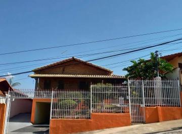 Casa · 465m² · 5 Quartos · 6 Vagas · Casa em Rua do Serro - Centro - Santa Luzia/MG