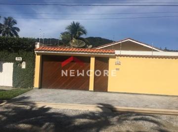Casa · 442m² · 3 Quartos · 4 Vagas · Casa em Rua Marino Motta - Guaiúba - Guarujá/SP