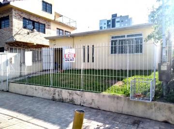Casa · 238m² · 3 Quartos · 3 Vagas · Casa em Rua Breno Baldo - Cavalhada - Porto Alegre/RS