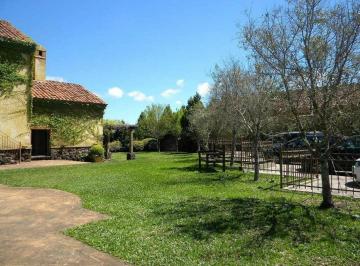 Casa · 400m² · 2 Quartos · 2 Vagas · Casa de condomínio em rua dos Araçás - Reserva da Serra - Canela/RS