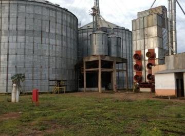 Comercial · 1867m² · 1 Quarto · Galpão em  Rod BR 070 - Distrito Industrial - Primavera do Leste/MT