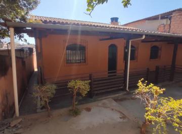 Casa · 120m² · 4 Quartos · Casa em Rua Idelfonso Fernandes da Silva - Veneza - Ribeirão das Neves/MG