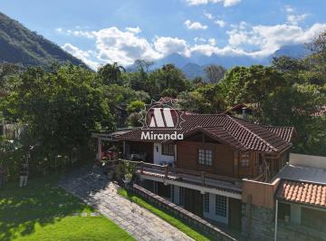 Casa · 265m² · 4 Quartos · 9 Vagas · Casa de 4 qts, em Condomínio no Limoeiro com cachoeira e piscinas