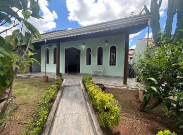 Casa de 4 quartos, Atibaia · Linda Casa em Atibaia 04 dorms c 1 suite
