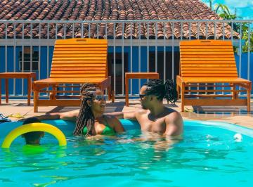 Comercial de 6 quartos, Salinas da Margarida · Grande Oportunidade de Investimento!