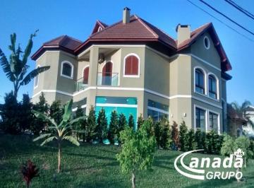 Casa · 380m² · 3 Quartos · 6 Vagas · Casa Térrea com 3 dormitórios em Barueri