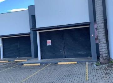 Comercial · 103m² · 2 Vagas · Sala para locação no melhor ponto comercial de Boituva