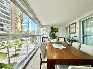 Apartamento · 132m² · 3 Quartos · 2 Vagas · Apartamento à venda no Ponta da Praia em Santos.