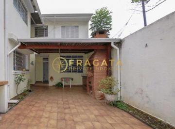 Casa · 220m² · 4 Quartos · 2 Vagas · Casa à venda em Perdizes com 220 m², 4 dormitórios e quintal com churrasqueira