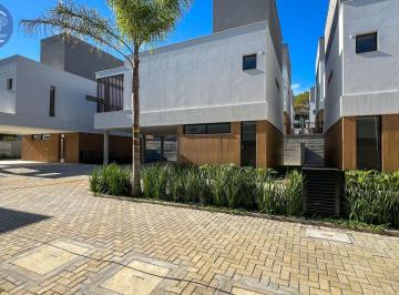 Casa · 241m² · 3 Quartos · 2 Vagas · Casa Alto Padrão!
