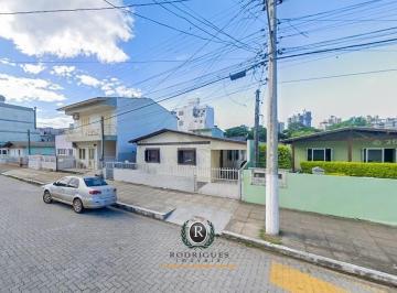 24159108_4.jpg · 3 casas no mesmo pátio venda Centro Torres