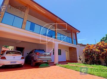 Foto 02 · Casa Duplex de 3 suítes à venda, acabamento de alto padrão, quintal e área gourmet com ofurô na Prai
