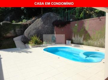 Foto 01 · Casa de luxo em condomínio no Santa Rosa, Niterói-RJ: 4 quartos, 1 suíte, 2 banheiros, 2 vagas de ga