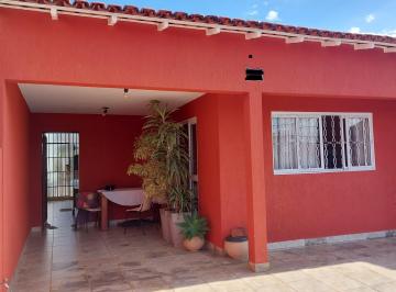 Casa de 4 quartos, Taguatinga · Vendo casa QNG 36