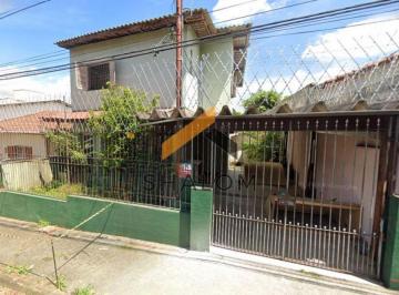 Casa · 328m² · 3 Quartos · 3 Vagas · Sobrado com Amplo Terreno e Grande Potencial de Reforma no Instituto de Previdência