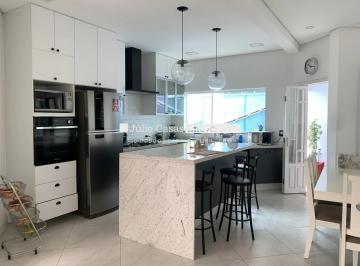 Casa · 360m² · 3 Quartos · 4 Vagas · Casa à venda com 03 quartos 2 suítes 267,36m² no Condomínio Ibiti do Paço - Sorocaba/SP