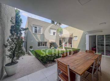 Casa · 350m² · 4 Quartos · 2 Vagas · Luxuosa Residência Mobiliada em Bairro Tranquilo e Verdejante - Alto da Boa Vista