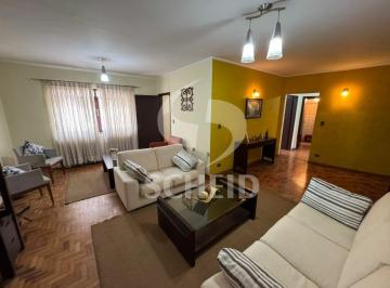 Casa · 257m² · 4 Quartos · 2 Vagas · SOBRADO COM 257M2 A.C. EM EXCELENTE LOCALIZAÇÃO NO BAIRRO CAMPO GRANDE/SP - 4 DORMS - 2 SUÍTES