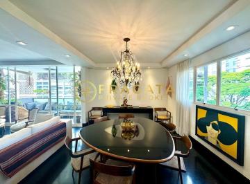Apartamento · 280m² · 3 Quartos · 2 Vagas · Apartamento reformado 280 m², varanda, 2 vagas ao lado do clube Paulistano