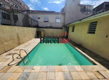 Casa · 320m² · 5 Quartos · 8 Vagas · Casa de rua :  / Residencial / Riachuelo