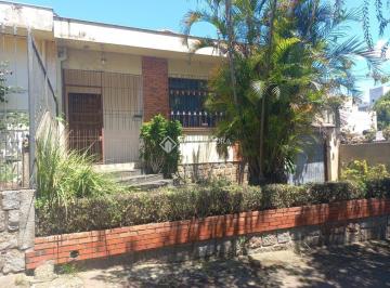 Fachada 2 · Casa em excelente Localização - Passo da Areia