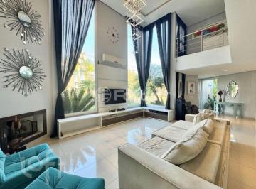 30d8fadc · Casa, 4 dormitórios, 334 m², em Distrito Industrial
