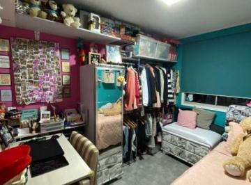 Apartamento · 111m² · 3 Quartos · 1 Vaga · Cobertura de 3 quartos na Chácara Santa Maria, São Paulo-SP: 111m², 1 banheiro e vaga de garagem.