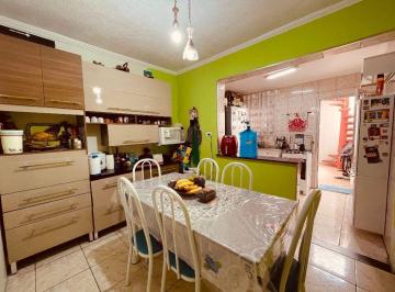 Casa · 150m² · 2 Quartos · 1 Vaga · Excelente oportunidade de investimento em casa no condomínio no Jardim Iae, São Paulo-SP: 2 quartos,
