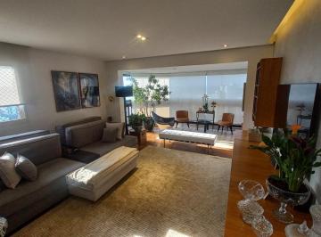 Apartamento · 245m² · 4 Quartos · 4 Vagas · Apartamento de luxo na Vila Andrade, São Paulo-SP: 4 quartos, 4 suítes, 3 salas, 5 banheiros, 4 vaga