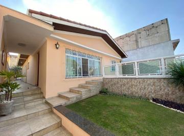 Casa · 200m² · 3 Quartos · 3 Vagas · Casa no Capão Redondo, São Paulo-SP: 3 quartos, 3 suítes, 5 banheiros, 3 vagas, 200m². Agende sua vi