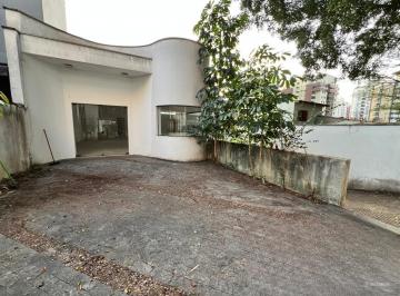 Comercial · 160m² · 10 Vagas · Ponto Comercial à Venda na Vila Andrade, São Paulo-SP: 300m², 3 Banheiros e 10 Vagas de Garagem!