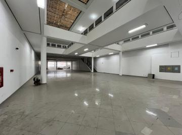 Comercial · 1700m² · Loja Comercial para Locação em Santo Amaro, São Paulo-SP: 1.700m² com 8 Banheiros!