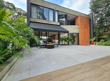 Casa · 408m² · 3 Quartos · 3 Vagas · Imperdível Casa à Venda no Brooklin Paulista em São Paulo-SP: 3 Quartos, 3 Suítes, 6 Banheiros, 3 Va