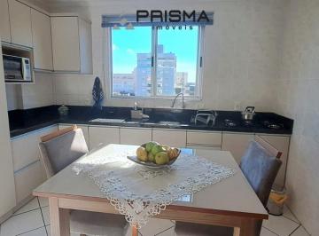 Apartamento · 110m² · 3 Quartos · 1 Vaga · 3 dormitórios de frente, suíte, 2 sacadas, churrasqueira, garagem - centro - sol