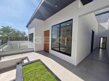 Casa · 266m² · 3 Quartos · 4 Vagas · Casa à venda no bairro São José com 3 quartos sendo 1 suíte com closet.