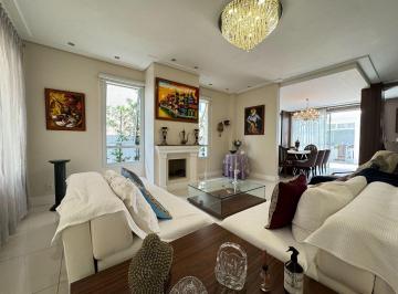 93ff8686ecf7e2343f9294b2a90329b2a79ad09a · À venda | 197 m², Mobiliada, piscina privativa, churrasqueira, hidromassagem, 3 quartos, closet e 2 