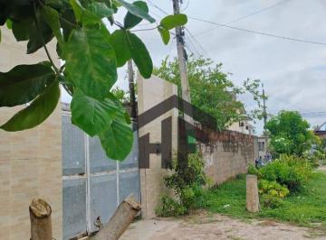 d7d02e909b7a5ea01b034e61cbbfb102df3355dd · Casa Comercial ou Residencial, de 122m² construída, à venda com 3 quartos (1 suíte), localizada em P