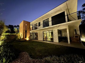 8bee54fd32dfd1650c651de2b7f9f5b241457e3a · Casa com 2 suítes à venda, 222 m² por R$ 3.300.000 - Condomínio Portal de Bragança - Bragança Paulis