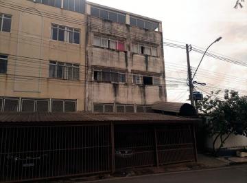 Apartamento · 455m² · 5 Quartos · 2 Vagas · Vende-se prédio comercial e residencial de 5 pavimentos.