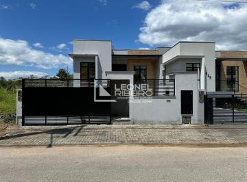 Casa · 180m² · 3 Quartos · 2 Vagas · Casa à venda com 3 dormitórios, 180 m² no bairro Imigrantes em Timbó-SC.