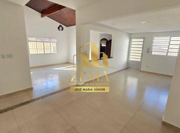 Casa · 140m² · 3 Quartos · 2 Vagas · Casa térrea, 03 dms (01 st), 140m2, 2 vgs, Recem reformada. Churrasqueira