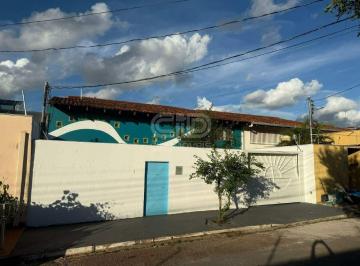 Casa · 391m² · 3 Quartos · 2 Vagas · Sobrado com 3 quartos no Boa Esperança