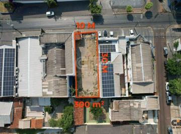 Terreno · 300m² · Terreno com 300 m² próximo à Av. Isaac Póvoas