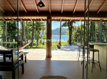 Casa · 350m² · 4 Quartos · Incrível casa na Praia Mole à beira da Lagoa da Conceição