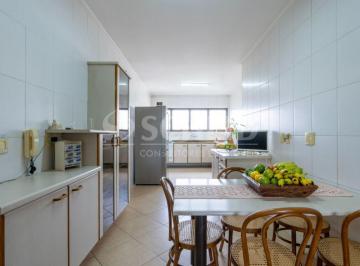 Apartamento · 200m² · 4 Quartos · 5 Vagas · Apartamento á Venda no Morumbi com 200m², 4 quartos sendo 3 suítes, 5 vagas.