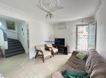 20853_i54h6B2Z8968_20853668d3f866f12a.jpg · Casa tipo sobrado à venda Santos/SP Marapé 3 quartos 2 vagas quintal